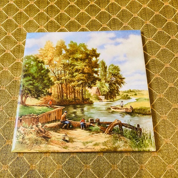 Vintage Hyalyn Southern Pottery Hot Pad Ceramic Trigger Fishing Scene Hot Plate - Picture 3 of 4